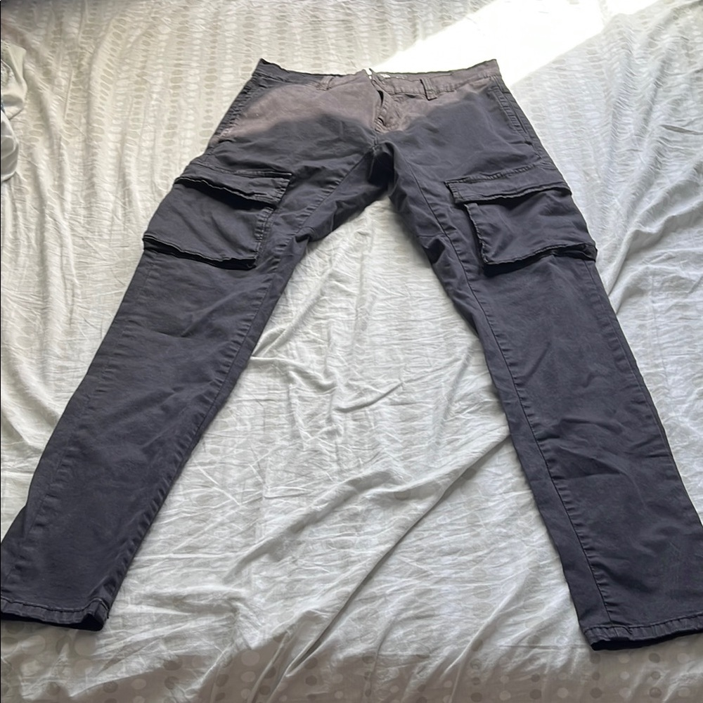 Zara Gray Cargo Pants Modern Streamlined Design